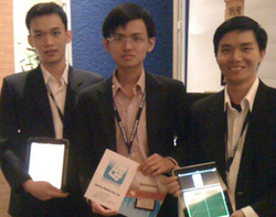 Vo Hoang Hai (centre) at InnovFest 2011, an entrepreneurship event organised by NUS Enterprise